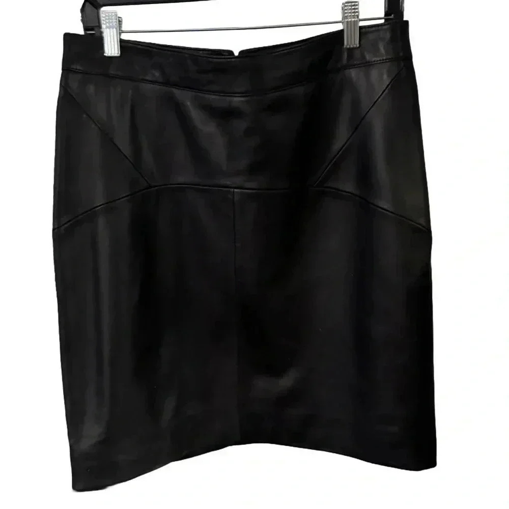 Whistles  Women’s Black Leather Skirt Short Zips Up Back. Size US 10 EU 42